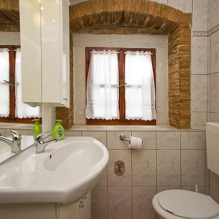 Mon Perin Castrum - Ivan *