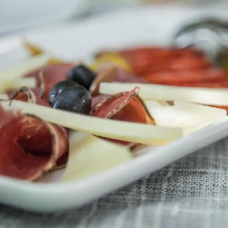 Mon Perin Castrum - Ivan