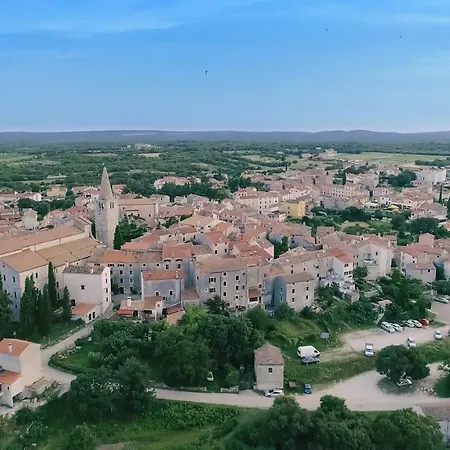 Mon Perin Castrum - Ivan Apartment